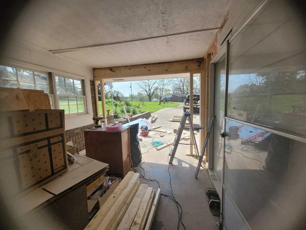 Air movers and dehumidifier for Water Mitigation Services in Willow Park